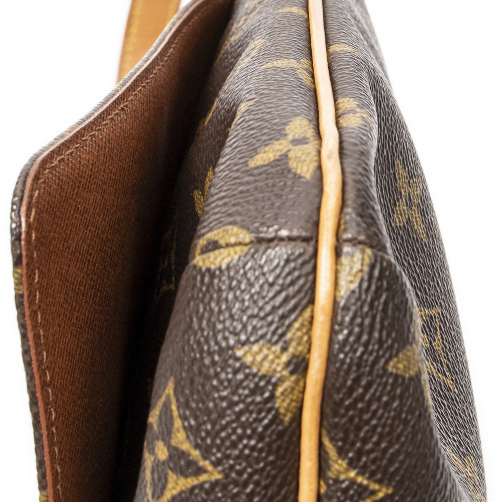 Louis Vuitton Musette Tango - Picture 8 of 10